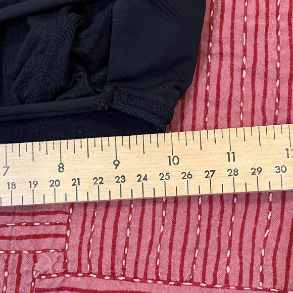 lululemon athletica size 4 women’s flow & go criss cross strap Tank Top - Picture 13 of 16